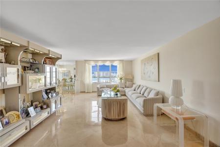 231 174th St 2319, Sunny Isles Beach, Florida 33160, USA
