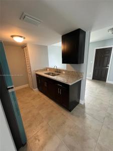 1955 NW 5th Pl 12, Miami, Florida 33136, USA