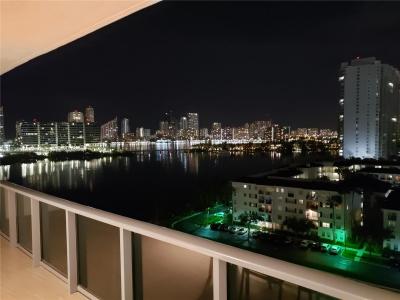 3250 NE 188th St 906, Aventura, Florida 33180, USA