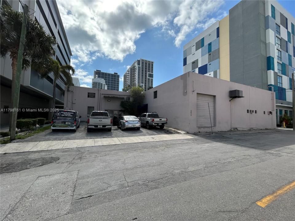 3075 SW 39th Ave, Miami, Флорида 33146, Соединенные Штаты