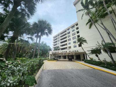 170 Ocean Lane Dr 906, Key Biscayne, Florida 33149, USA