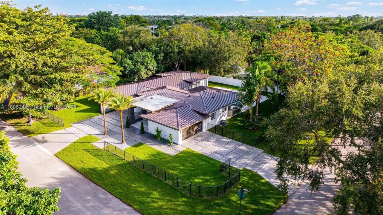 7530 SW 134th St 0, Pinecrest, Florida 33156, Amerika Birleşik Devletleri