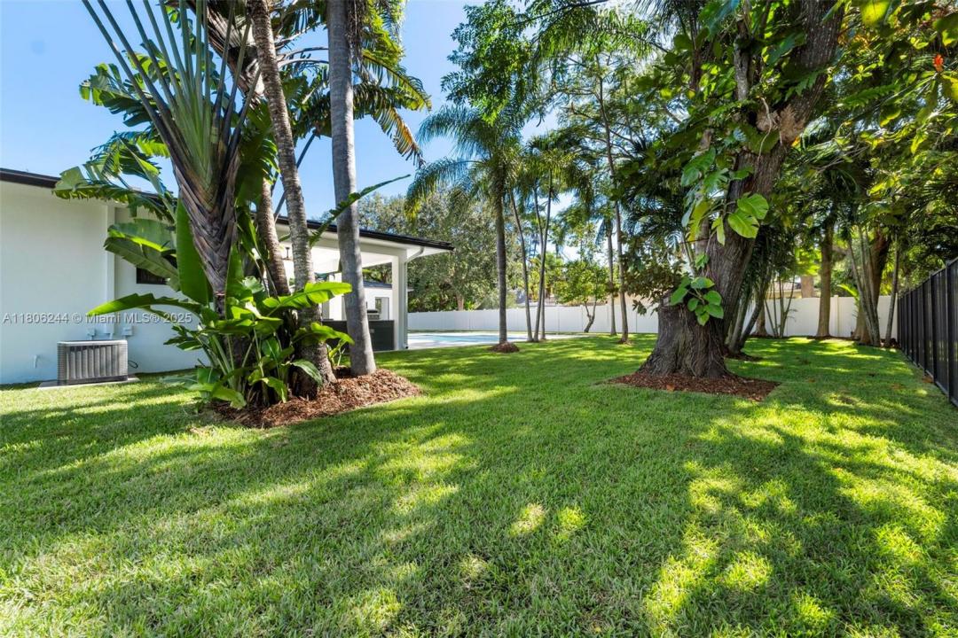 7530 SW 134th St 0, Pinecrest, Florida 33156, Amerika Birleşik Devletleri