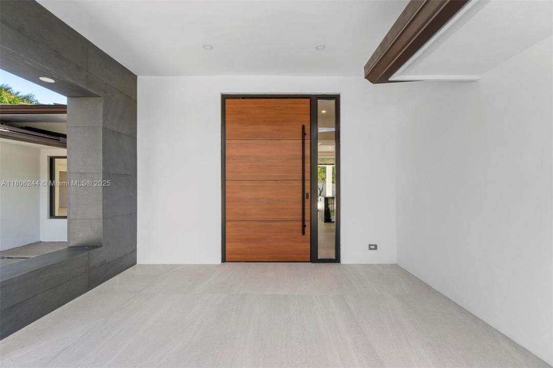 7530 SW 134th St 0, Pinecrest, Florida 33156, Amerika Birleşik Devletleri