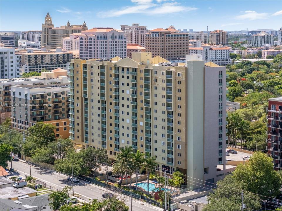 3500 Coral Way 604, Miami, Florida 33145