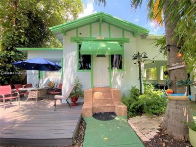 769 NW 10th St 2, Miami, Florida 33136, USA