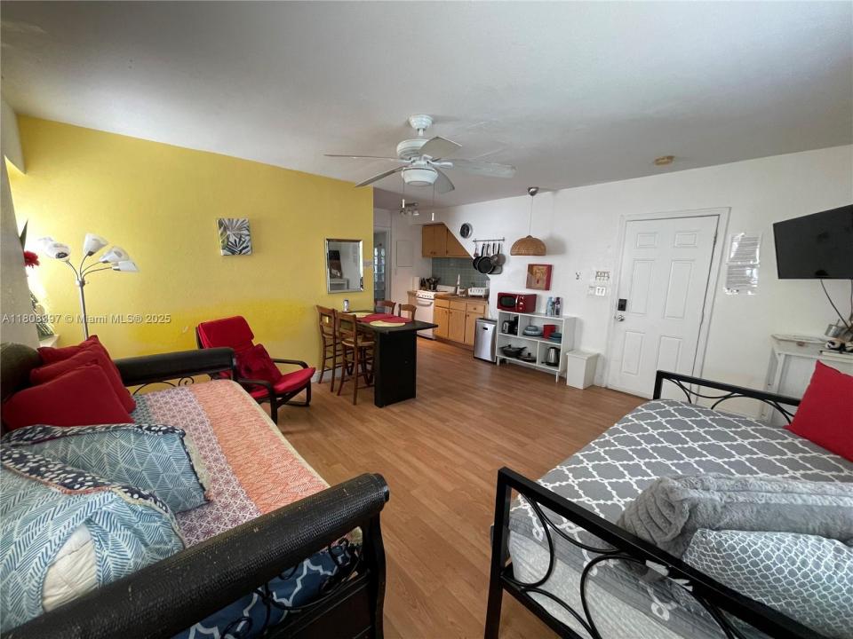769 NW 10th St 2, Miami, Flórida 33136, Estados Unidos