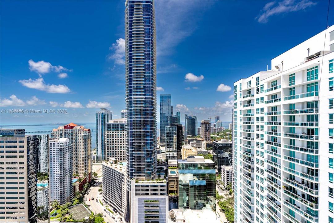 950 Brickell Bay Dr 4007, Miami, Florida 33131, Stati Uniti