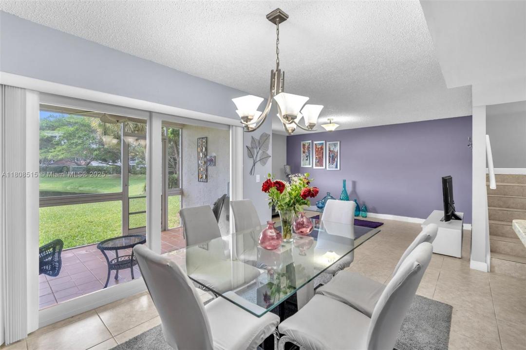 821 NW 91st Ter 821, Plantation, Florida 33324, Stati Uniti