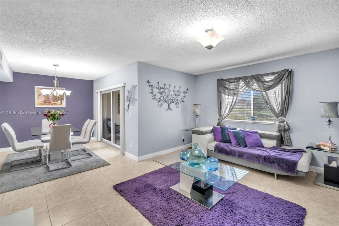 821 NW 91st Ter 821, Plantation, Florida 33324, Stati Uniti
