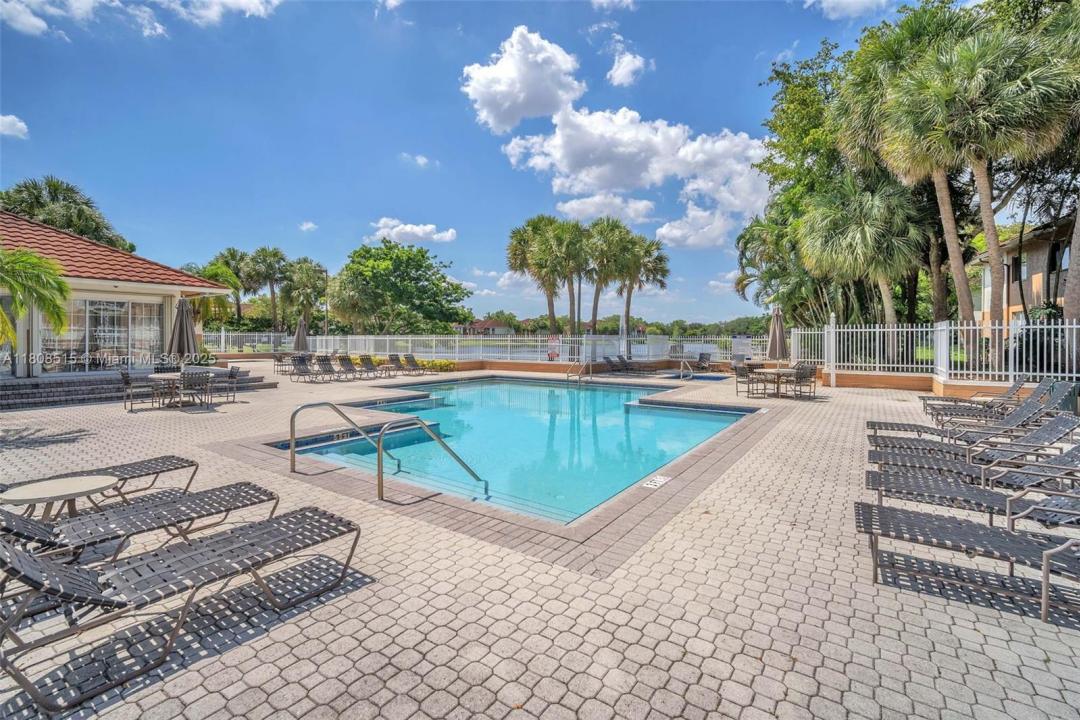 821 NW 91st Ter 821, Plantation, Florida 33324, Stati Uniti