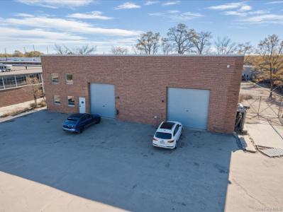 55 Sweeneydale Avenue, Islip, New York 11706, États-Unis