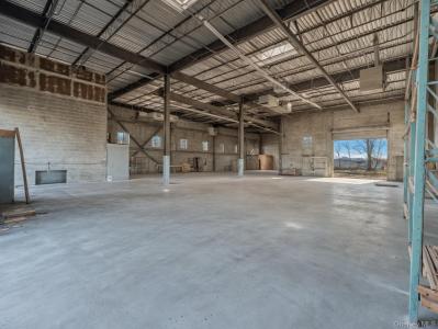 55 Sweeneydale Avenue, Islip, New York 11706, États-Unis