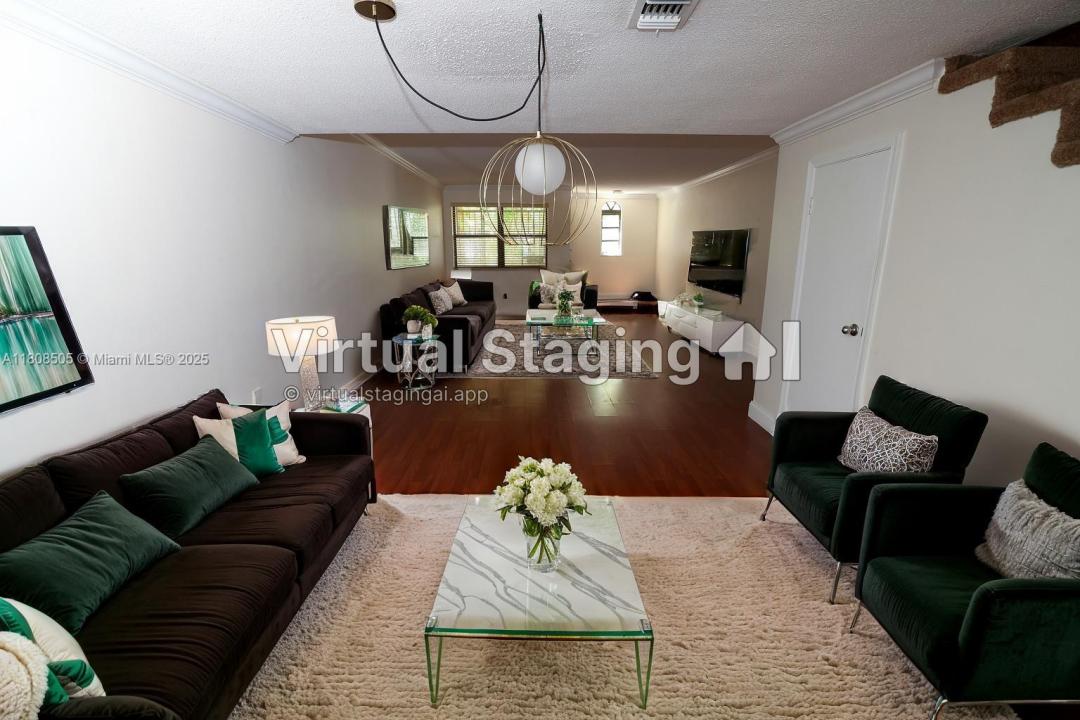 1607 NE 105th St 3-7, Miami Shores, פלורידה 33138, ארצות הברית של אמריקה