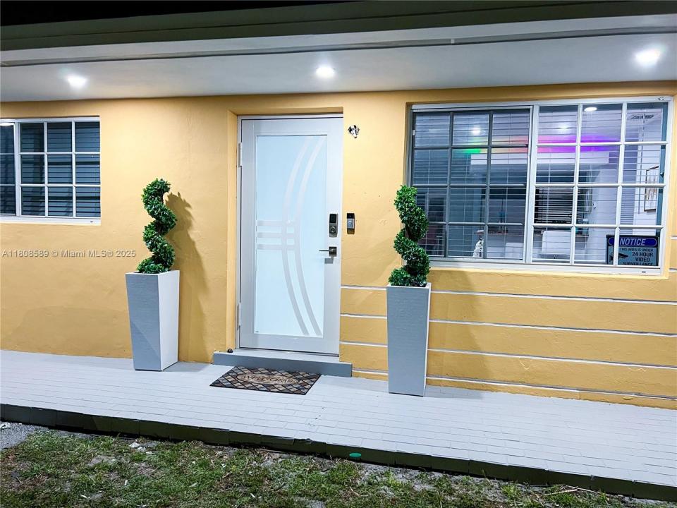 1321 NW 171st St, Miami Gardens, Florida 33169