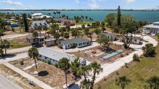 784 S McCall Rd, Englewood, Florida 34223, USA