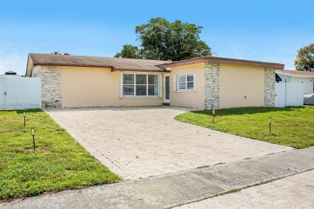 9400 NW 13th St, Pembroke Pines, Florida 33024, USA
