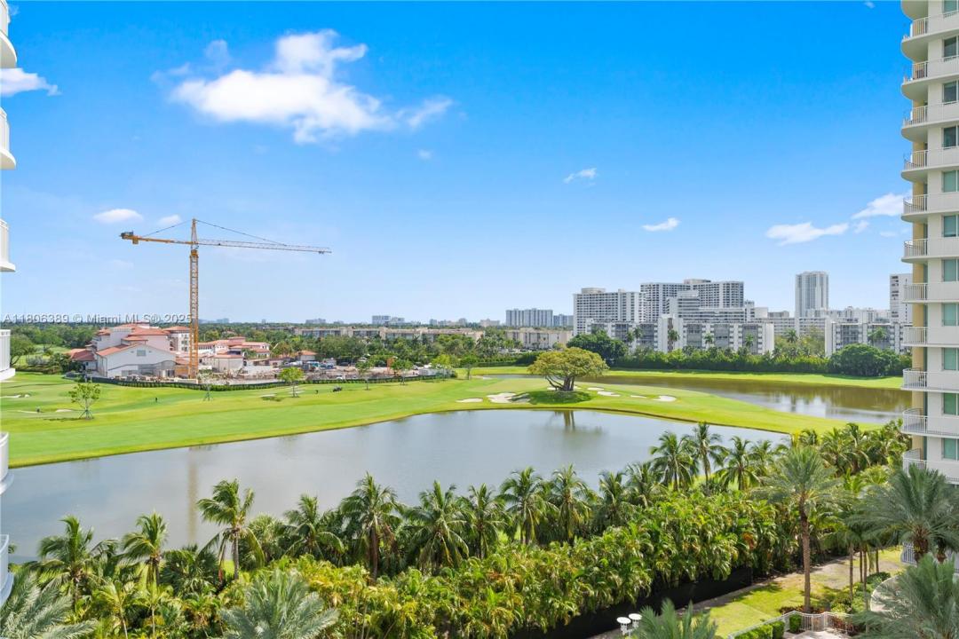 1745 E Hallandale Beach Blvd 705W, Hallandale Beach, Флорида 33009, Соединенные Штаты