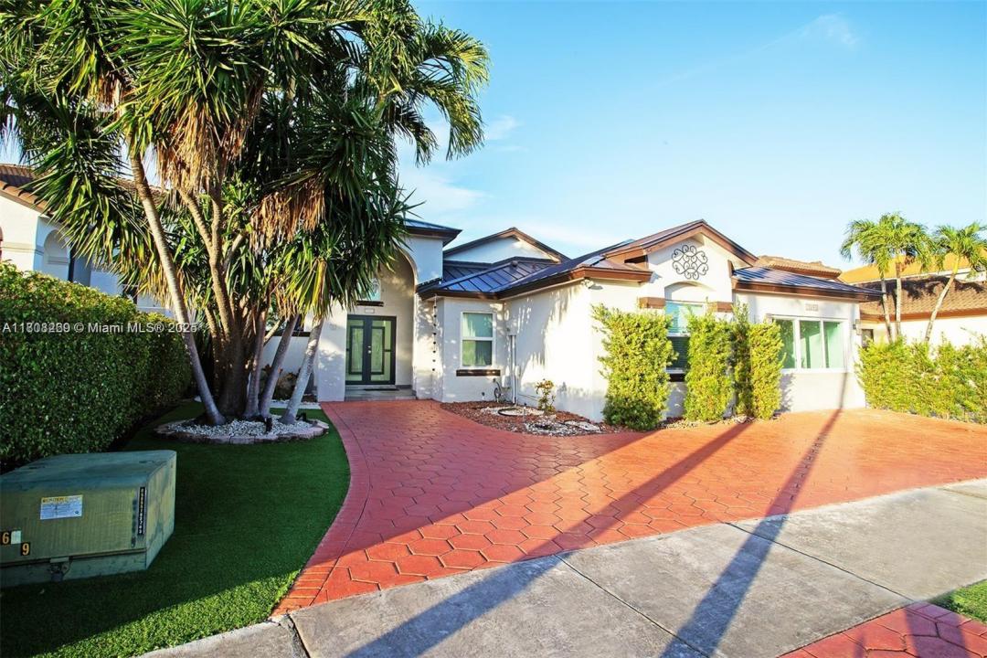 13285 NW 11th St, Miami, Florida 33182, Estados Unidos