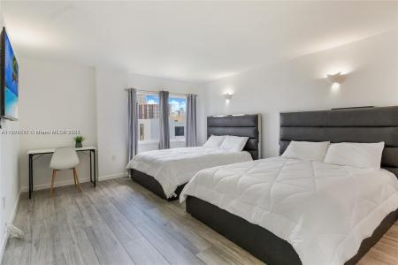 200 178th Dr 606, Sunny Isles Beach, Florida 33160, USA