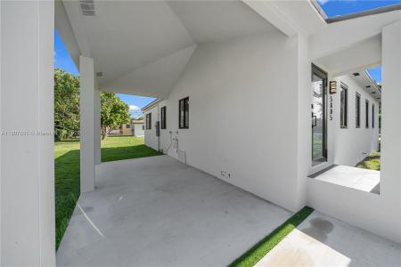 5805 SW 46th Ter, Miami, Florida 33155, USA
