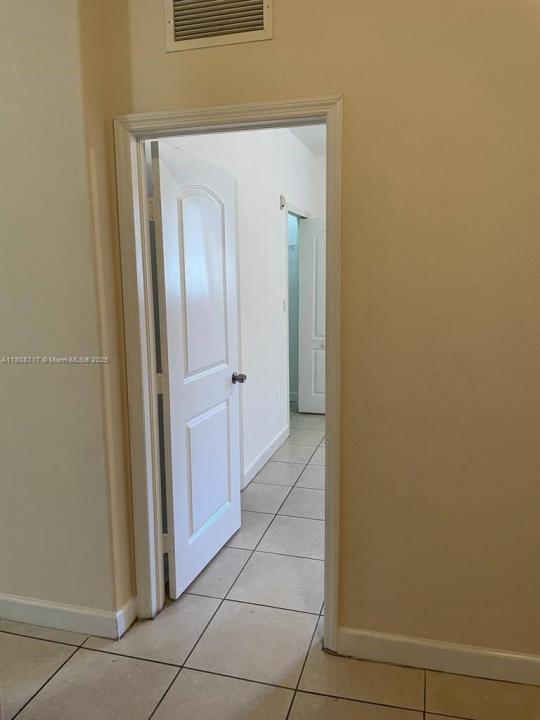 1652 SE 28th St 205, Homestead, Flórida 33035, Estados Unidos