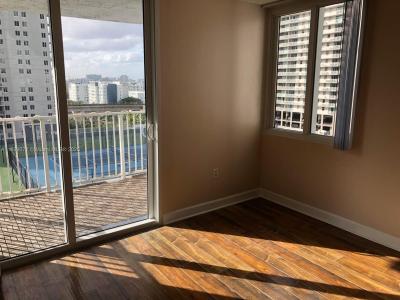 800 N Miami Ave E-1001, Miami, Florida 33136, USA