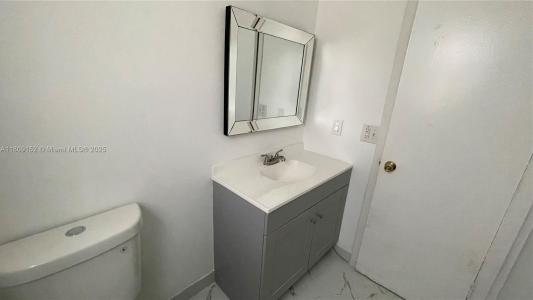 5210 NW 16th St 3, Lauderhill, Florida 33313, USA