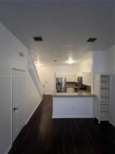 20820 San Simeon Way 24-G, Miami, Florida 33179, USA