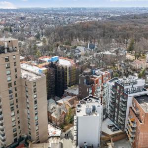 116-18 Grosvenor Lane, New York, New York 11418, USA