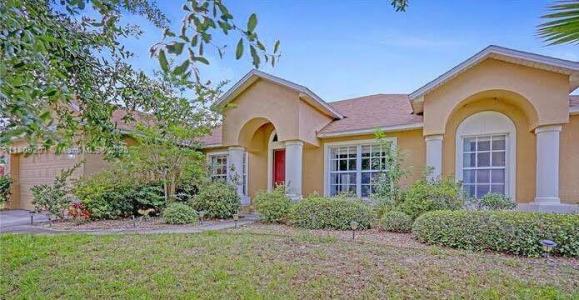 176 Blue Heron Ct, Davenport, Florida 33837, USA