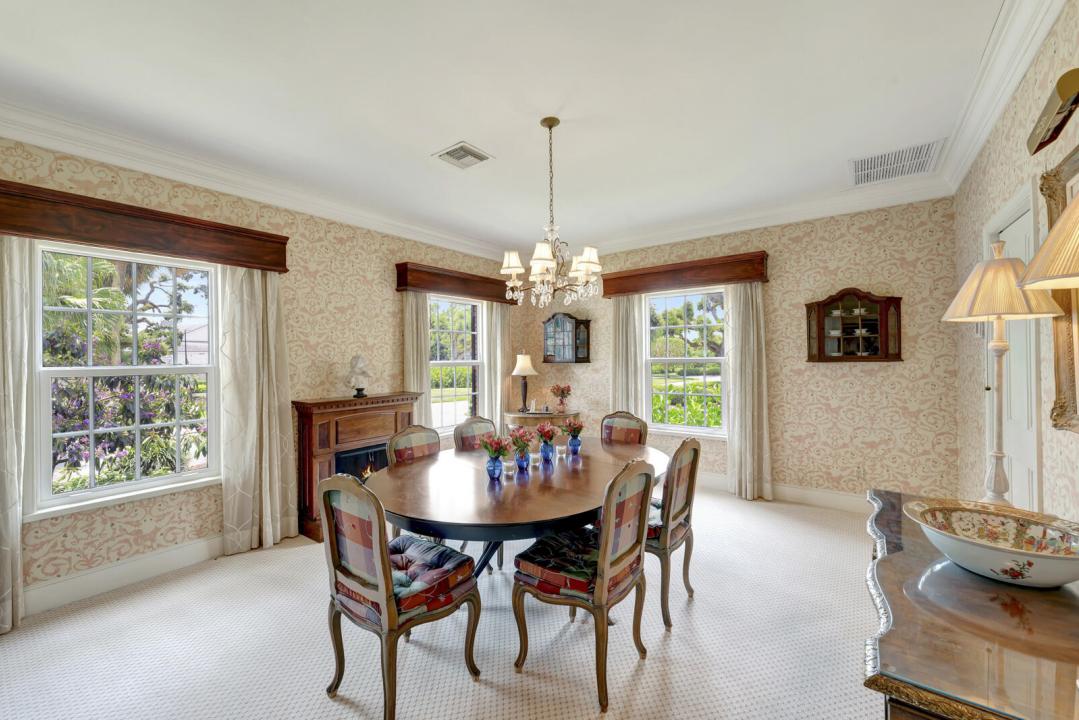 645 Riomar Drive, Charleston Square, Vero Beach, Florida 32963, Estados Unidos