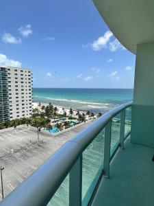 3901 S Ocean Dr 11A, Hollywood, Florida 33019, USA
