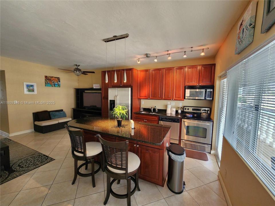 2881 NE 32nd St 320, Fort Lauderdale, Флорида 33306, Соединенные Штаты
