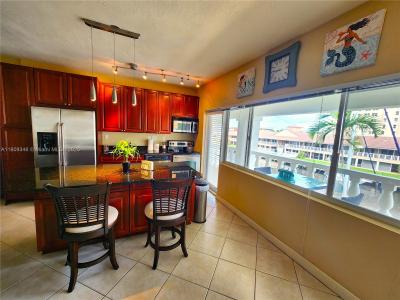 2881 NE 32nd St 320, Fort Lauderdale, Florida 33306, USA