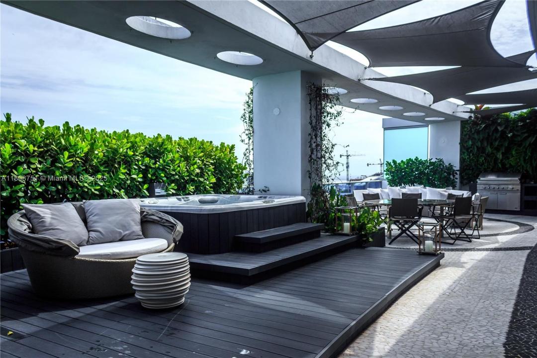 200 Biscayne Boulevard Way PH-5404, Miami, Флорида 33131, Соединенные Штаты