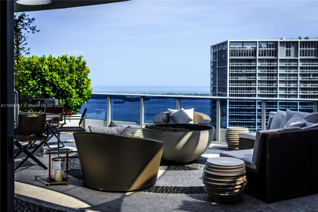 200 Biscayne Boulevard Way PH-5404, Miami, Флорида 33131, Соединенные Штаты