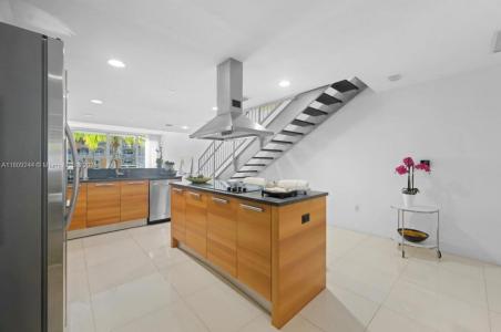 2950 NE 188th St 121, Aventura, Florida 33180, USA