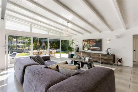 270 Island Dr, Key Biscayne, Florida 33149