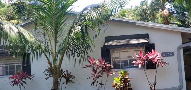 2350 SW 18th Ter 1-2, Fort Lauderdale, Florida 33315, USA