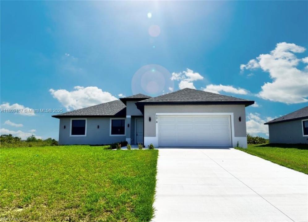 9018 W CASTLE CIR, La Belle, 佛罗里达州 33935, 美国