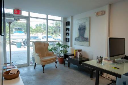 1480 NE 131st St 105, North Miami, Florida 33161, USA