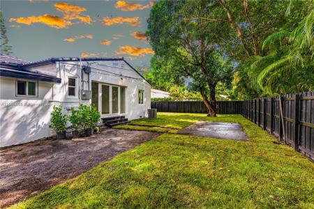 152 NW 103rd St, Miami Shores, Florida 33150, USA