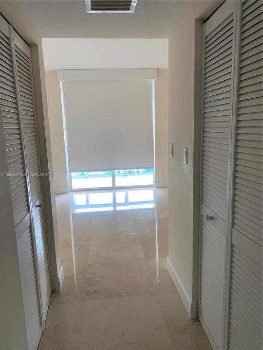 1800 N Bayshore Dr 2802, Miami, פלורידה 33132, ארצות הברית של אמריקה