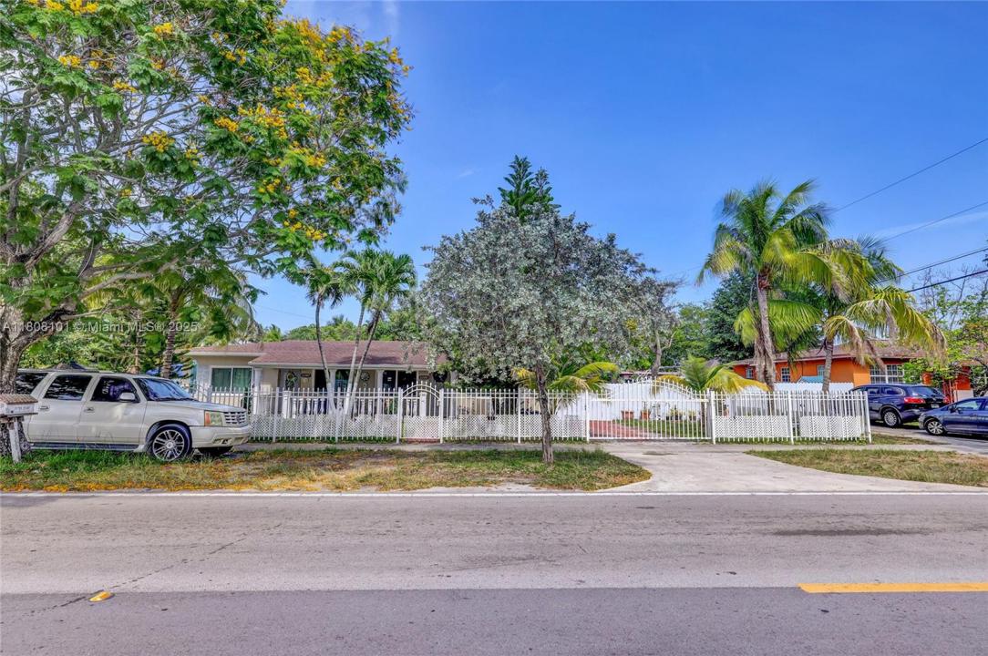 11385 NW 12th Ave, Miami, Florida 33168, Amerika Birleşik Devletleri