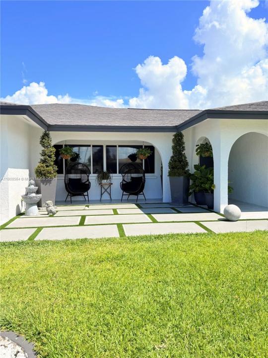 713 SE 43RD ST, Cape Coral, 佛羅里達州 33904, 美國