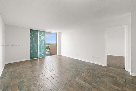 2350 NE 135th St 812, North Miami, Florida 33181, USA