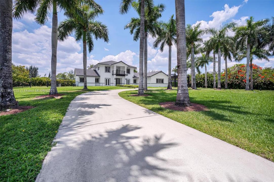 5121 SW 210th Ter, Southwest Ranches, 佛罗里达州 33332, 美国