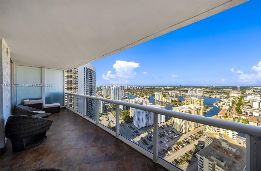1800 S Ocean Dr 3607, Hallandale Beach, Florida 33009
