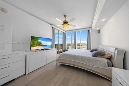 1800 S Ocean Dr 3607, Hallandale Beach, Florida 33009, USA